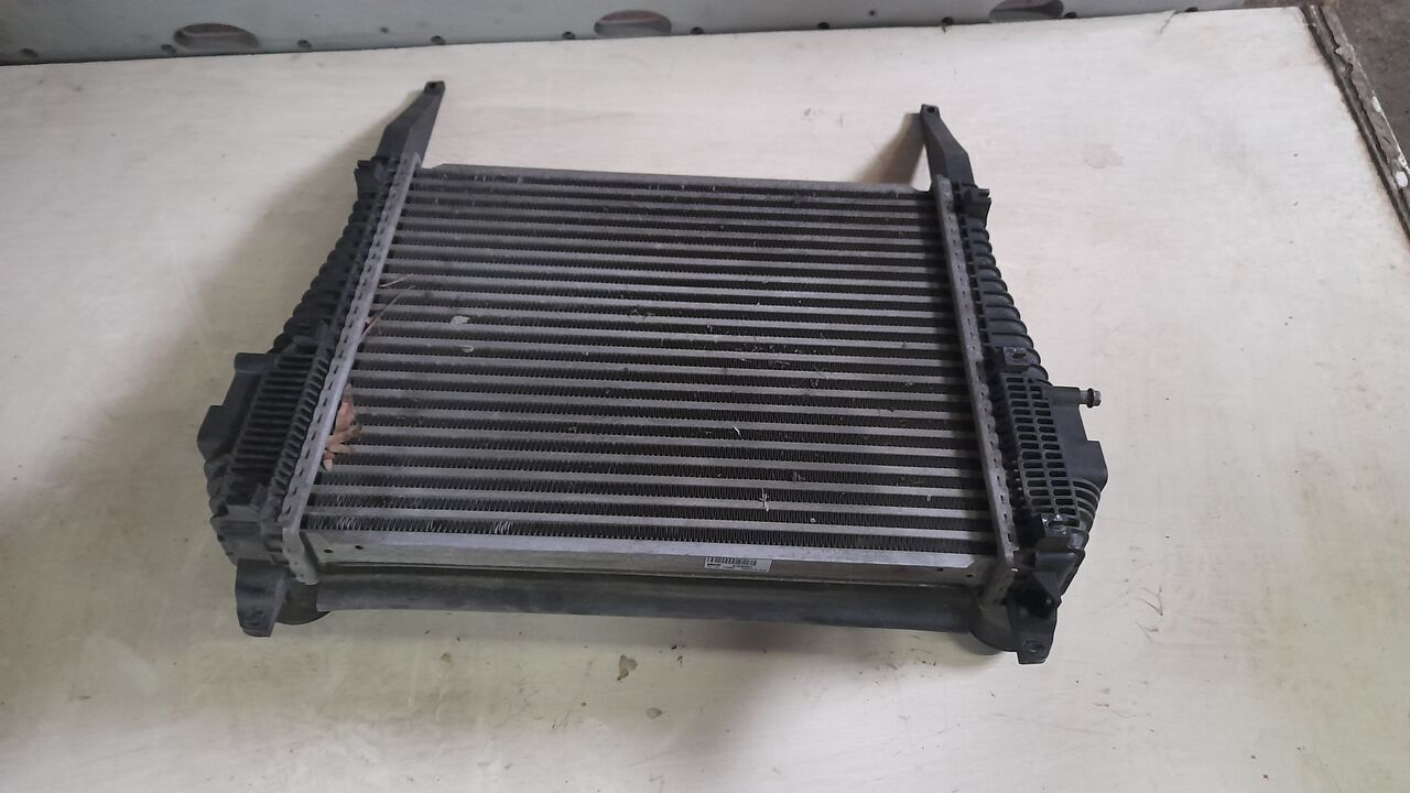 140 E 24 tector, 14 E 24 P tector, 140 E 24 FP tector 504289365 intercooler till IVECO EuroCargo I-III lastbil