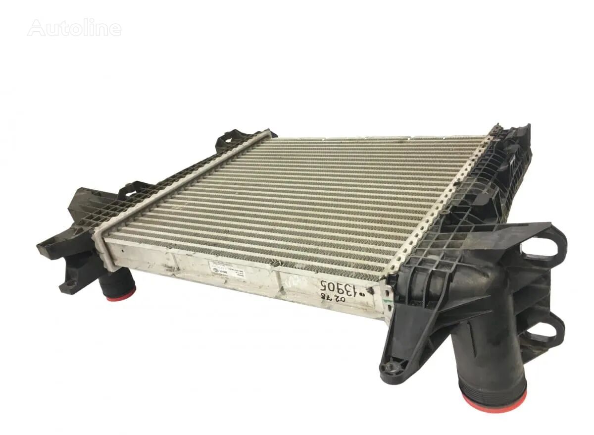 مبرد بيني Intercooler MAN 8106130-0228 / 81061300228 / 8106130-0192 / 8106 لـ الشاحنات