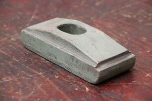 Spannbreite 147 mm L&uuml;nette Unterteil lunette for industrial equipment