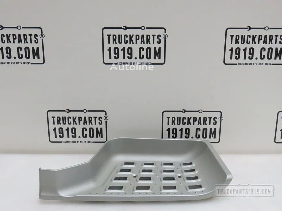 Para-lama DAF Opstap trede Re. XF 1945872 para camião a venda | Autoline BR Para-lama DAF Opstap trede Re. XF 1945872 para camião - Autoline