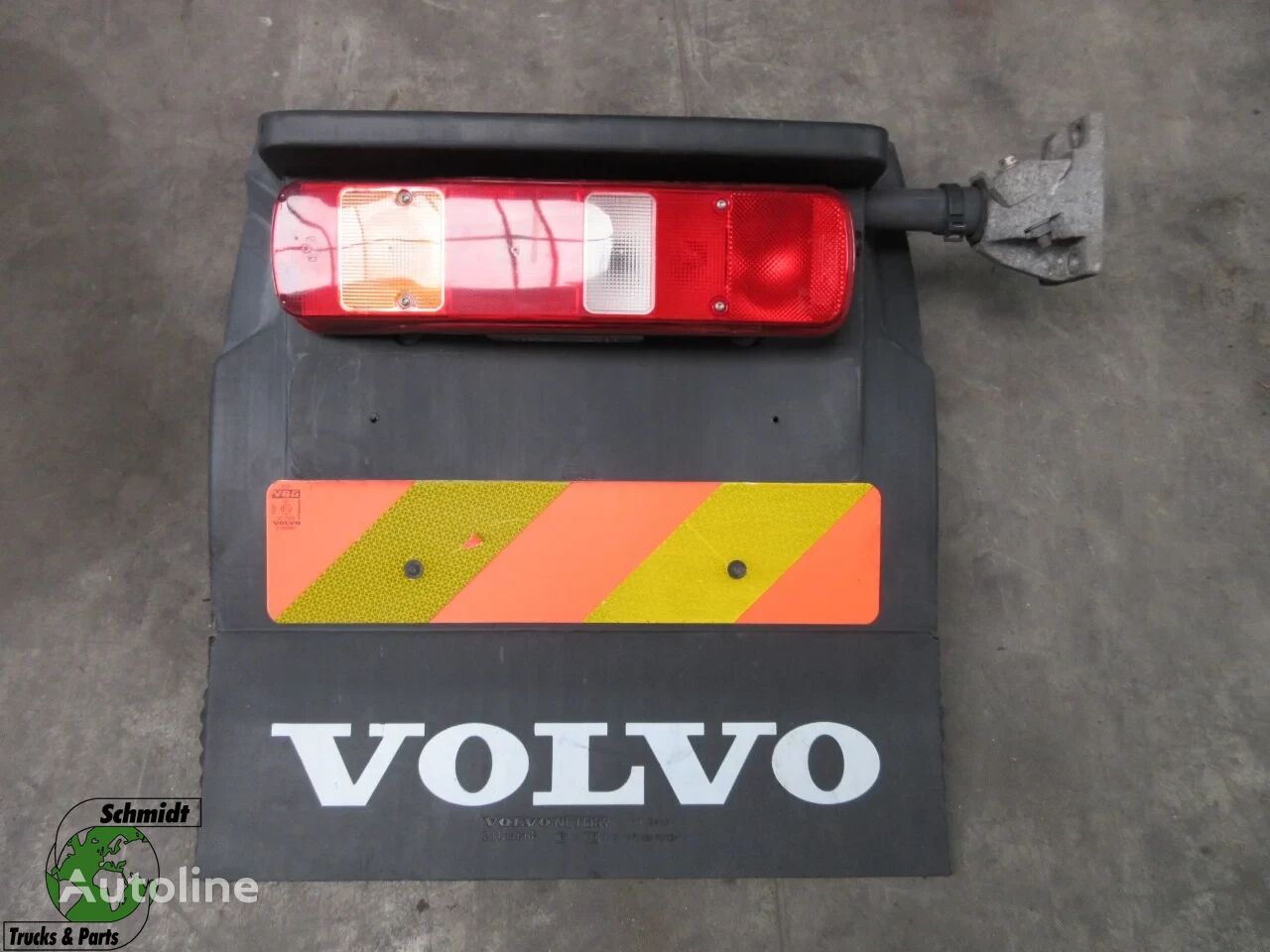 واقي خلفي من الطين Volvo 22087691//22087684// SPATBORD SET R+L FH EURO 6 لـ الشاحنات