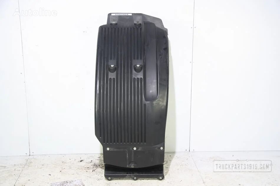 крыло Volvo Body & Chassis Parts Spatscherm Re. Voor used 20372065 для грузовика