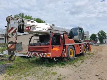 移動式クレーンのためのTerex ATT 400 マフラー