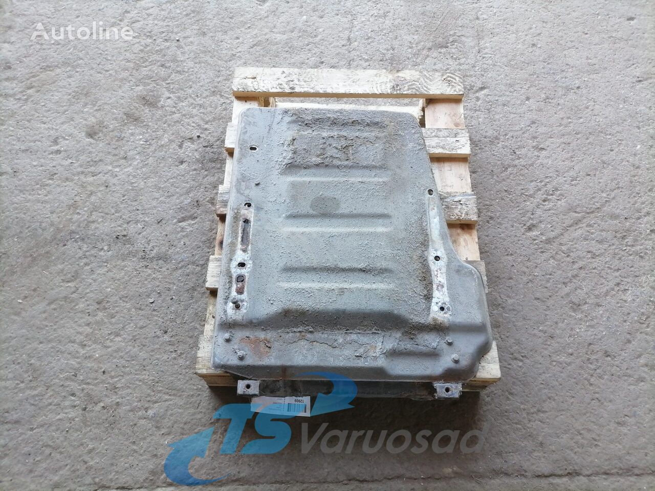 Volvo Muffler cover 22223808 izpūtējs paredzēts Volvo FH vilcēja