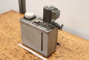 مضخة التزييت Vögele MFE5/BW 7 لـ المعدات الصناعية