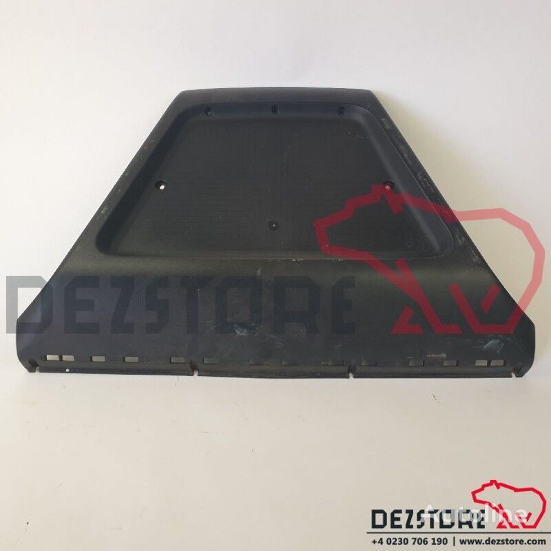 outra peça de cabina Panou bord 1304865 para camião tractor DAF XF105