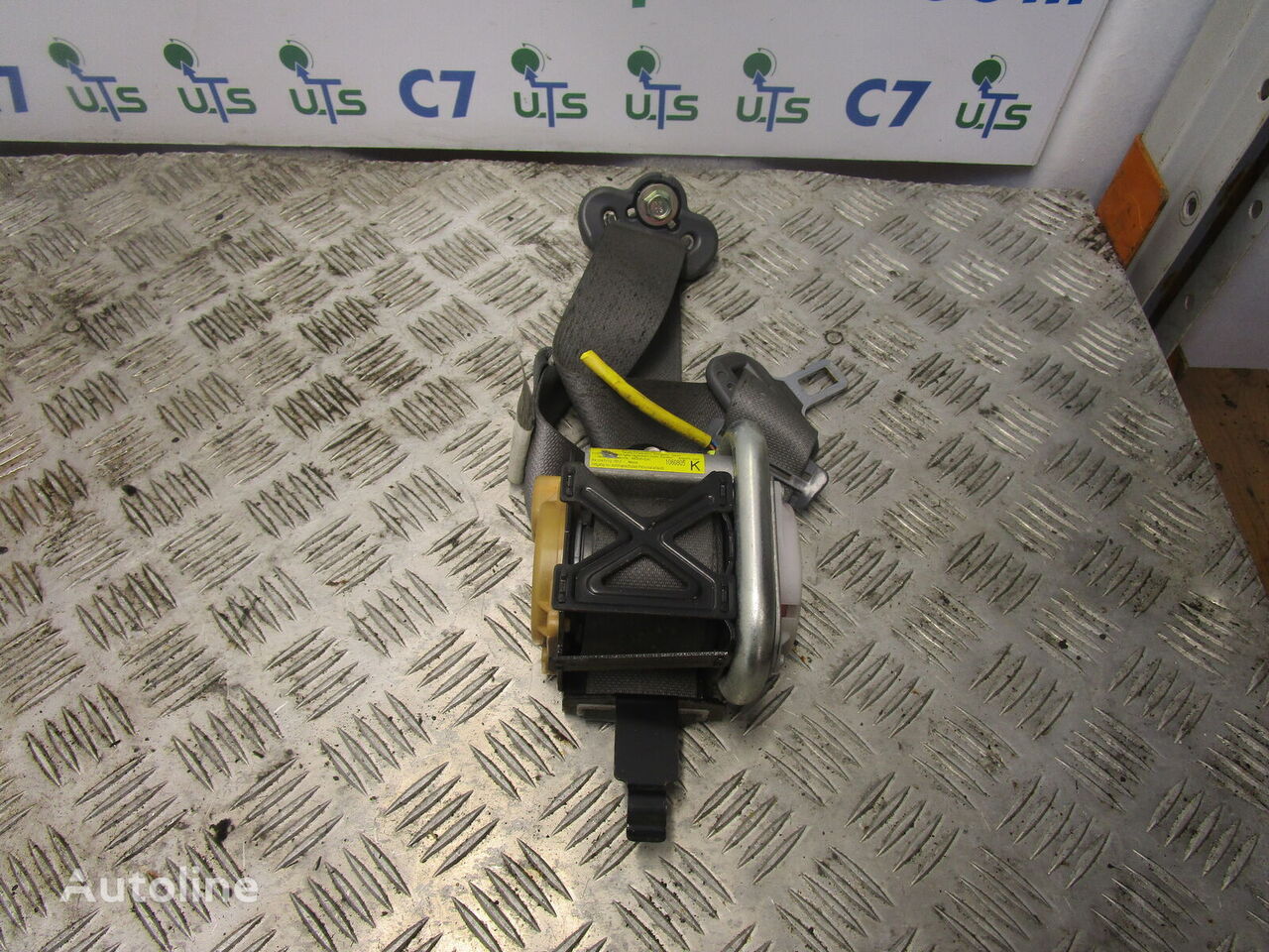 SEAT BELT (DRIVER SIDE) Isuzu N75 4HK1 for truck