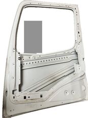 Dvere prav&aacute; strana na Mercedes Arocs Mercedes-Benz A 960 720 22 03 na n&aacute;kladn&eacute;ho auta Mercedes-Benz Arocs