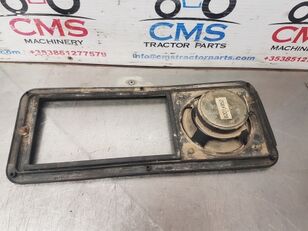 New Holland Tm150, 140, 190 Ts110, Ts115, Ts90 Speaker Grille Support 820167 82016736 para TM150
