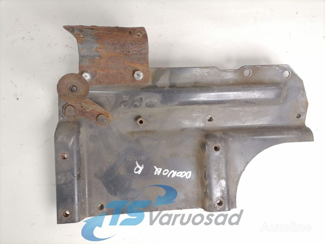 kaitseraua otsakandur Scania Bumper bracket 1431583 für Scania R480 Sattelzugmaschine