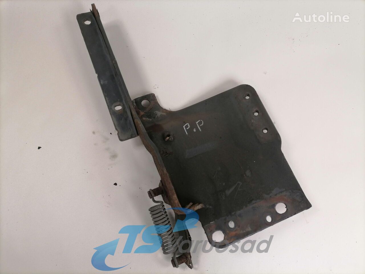 lower grille carrier hinge Scania lower grille carrier hinge 1742265 for Scania P230 truck tractor