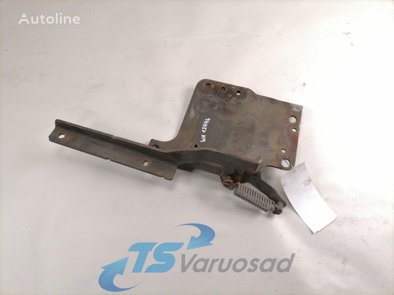 lower grille carrier hinge Scania lower grille carrier hinge 1742265 para Scania R480 tractora