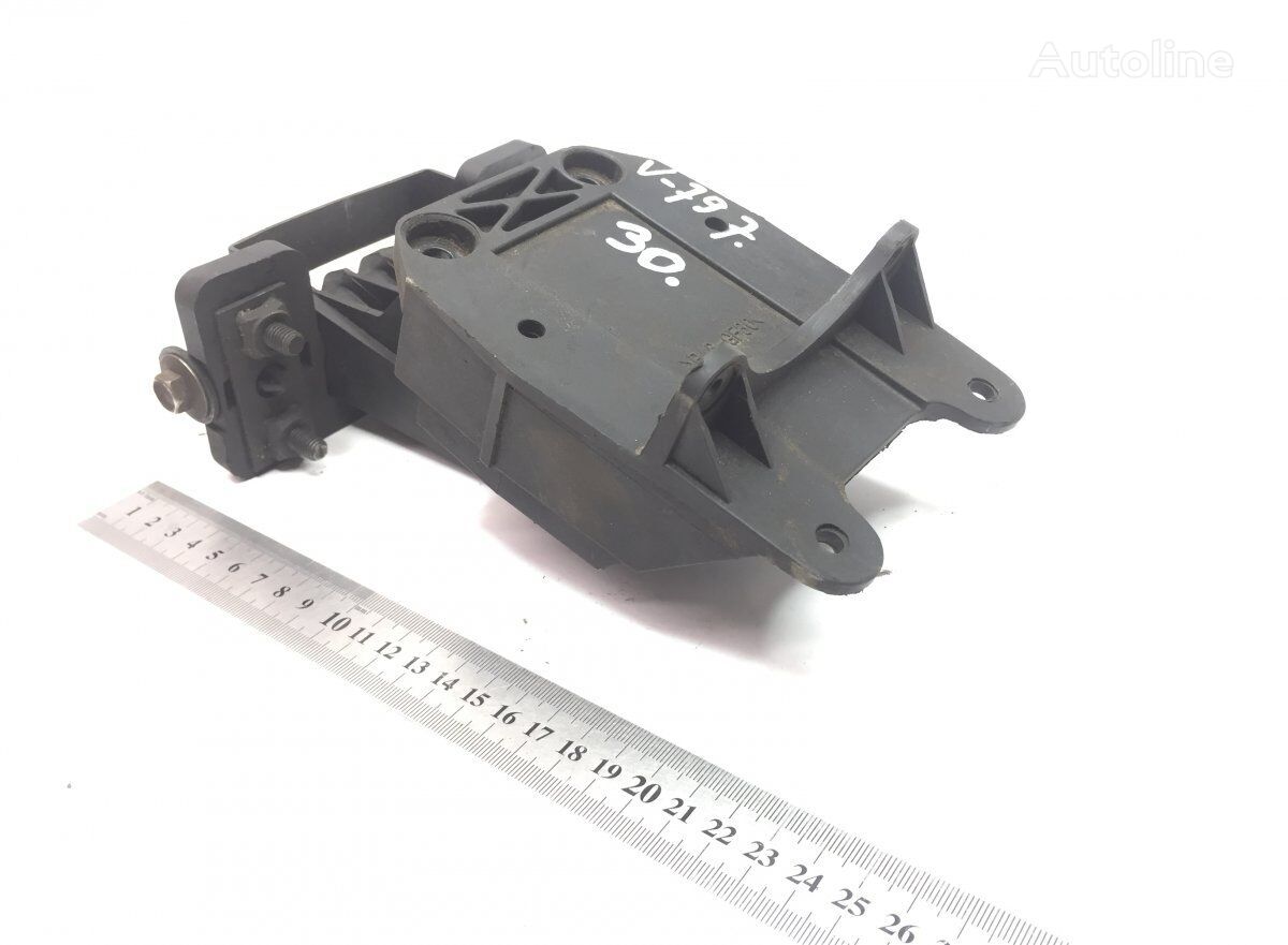 Headlight Bracket, Bottom Volvo FH (01.05-) vilkiko Volvo FH12, FH16, NH12, FH, VNL780 (1993-2014)