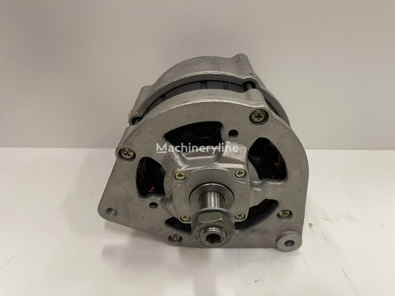 IVECO Alternator 55A 0986042464 New in box (5x in stock) для IVECO Alternator 55A 0986042464