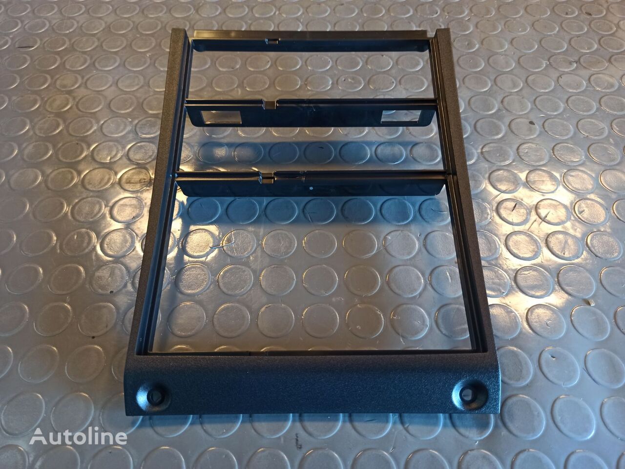 SCANIA MOUNTING PANEL 1425835 Scania 1425835 لـ الشاحنات