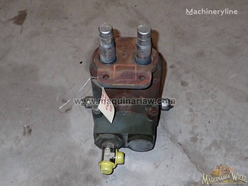 autre pièce détachée hydraulique VALVULA HIDRAULICA PARA FRENO AT384853 pour tractopelle John Deere 210K