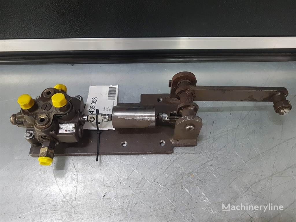 Bucher Hydraulics 200061112137 - Ahlmann AZ150 - Valve