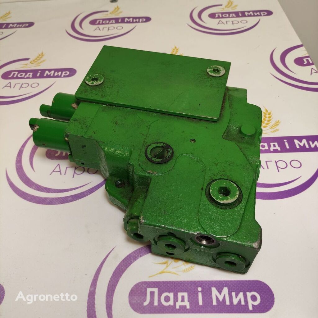 Sektsiia rozpodilcha John Deere RE216640 para John Deere tractor de ruedas