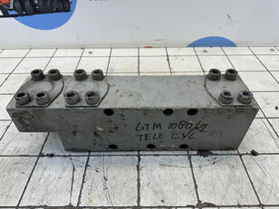 telescopic cylinder connection block Liebherr pour grue mobile Liebherr LTM 1080/1