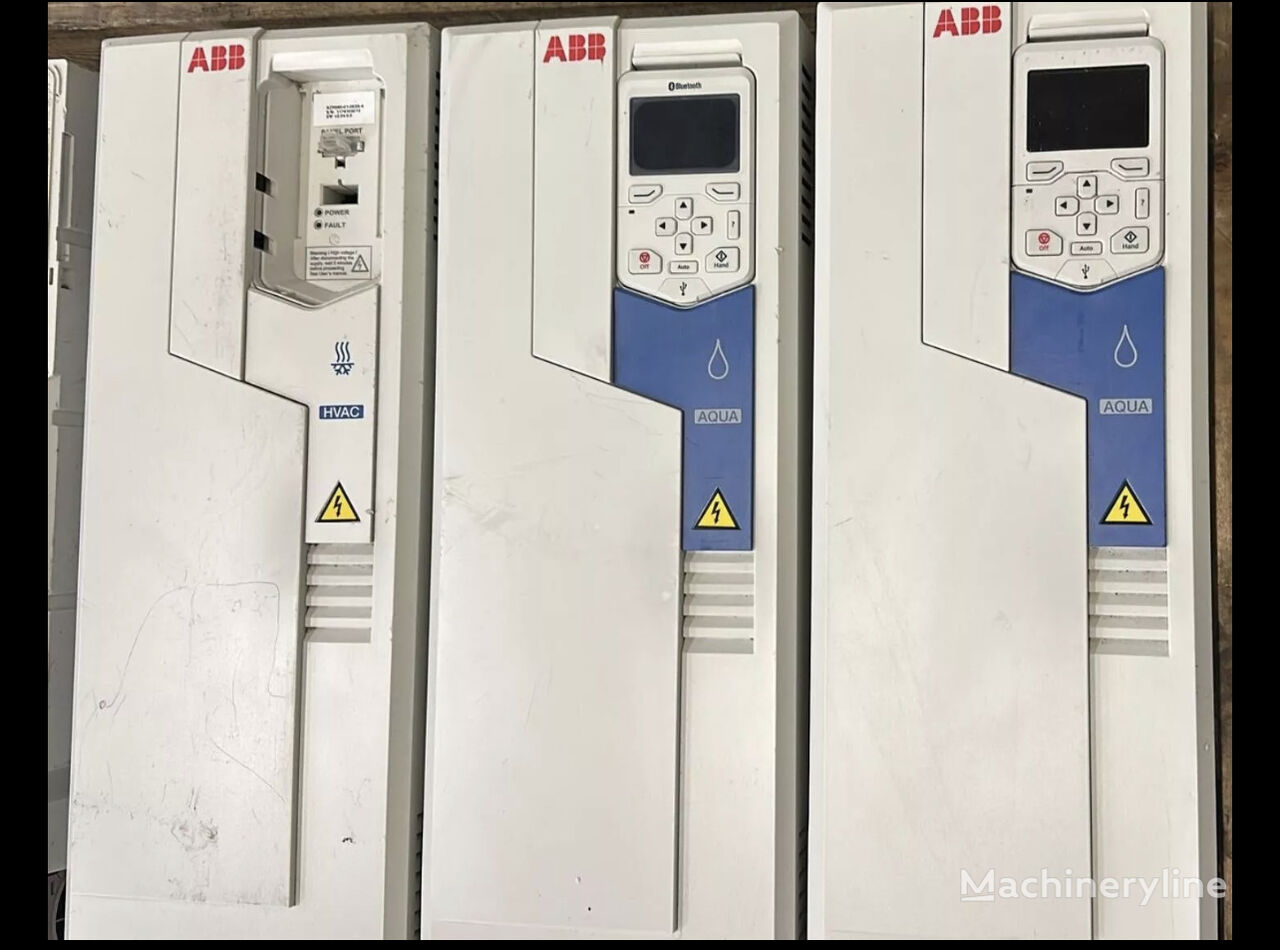 autres éléments fonctionnels ABB Frequenzumrichter ACQ580-01-062A-4 pour convoyeur à courroie