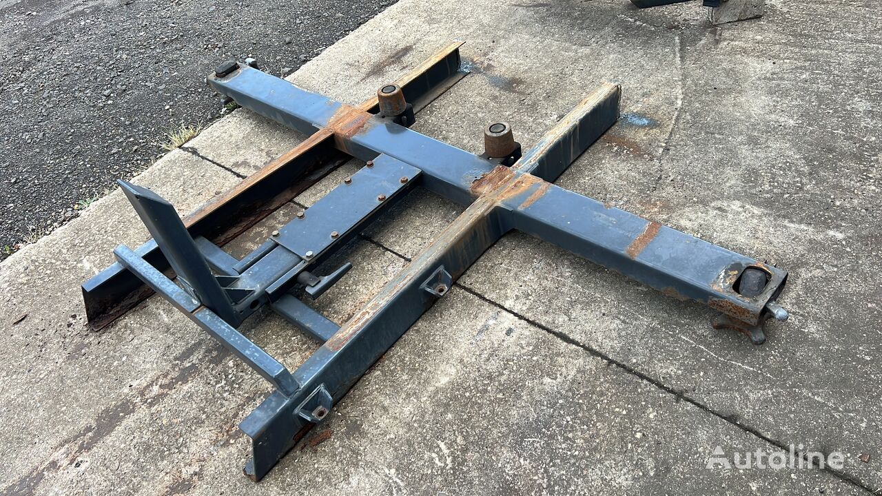 BDF Träger mit Container Schrauben otra pieza de carrocería para camión - Autoline