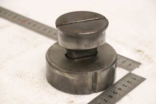 unknown 18,0&times;40,0 mm