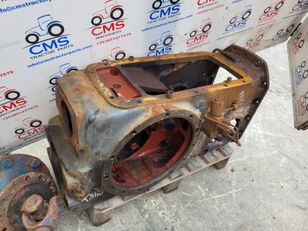 Rear Axle Centre Housing drugi rezervni deo transmisije za New Holland Ford 7840 New Holland Ts110 traktora točkaša