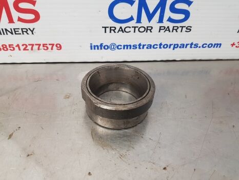 John Deere 3130 , 3030, 3120, 3135, 2840 tekerlekli traktör için Bearing Housing T28330 John Deere 3130 , 3030, 3120, 3135, 2840 Bearing Housing T28330 T28330 - Agriline