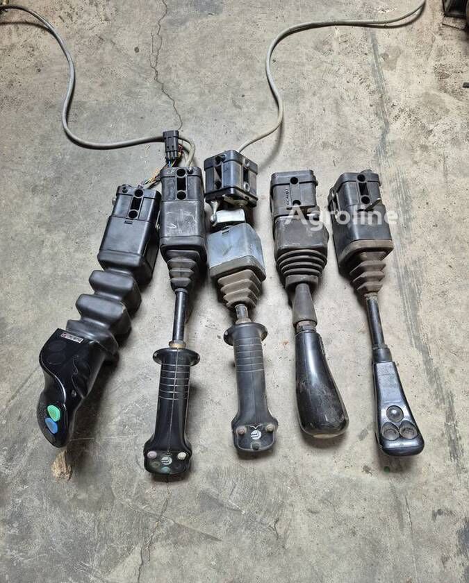 Пульт управления гидравликой для трактора колесного - Agroline