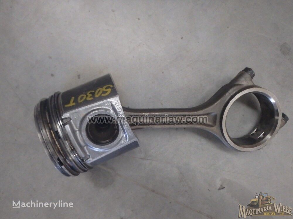 piston John Deere 5030T R502501 pentru încărcător frontal