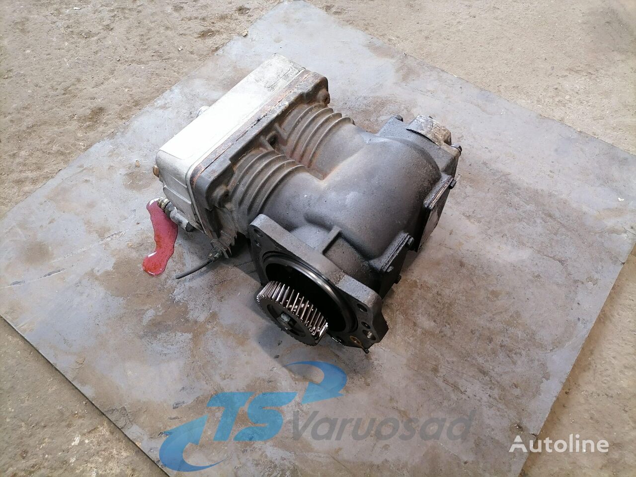 Scania R560 vetopöytäauto Scania Air compressor 1400010001 pneumaattinen kompressori