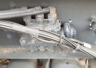 pneumatic valve for DAF XF 105 truck tractor