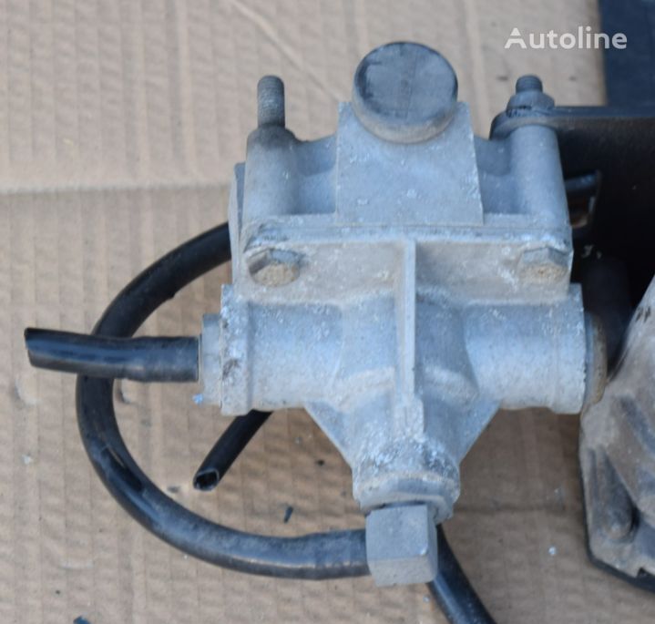 soupape pneumatique DAF ZAWÓR PRZEKAŹNIKOWY 1808338 pour camion DAF XF 106 CF EURO 6