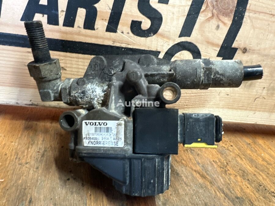 Knorr-Bremse 21327360 pneumatic valve for Volvo truck