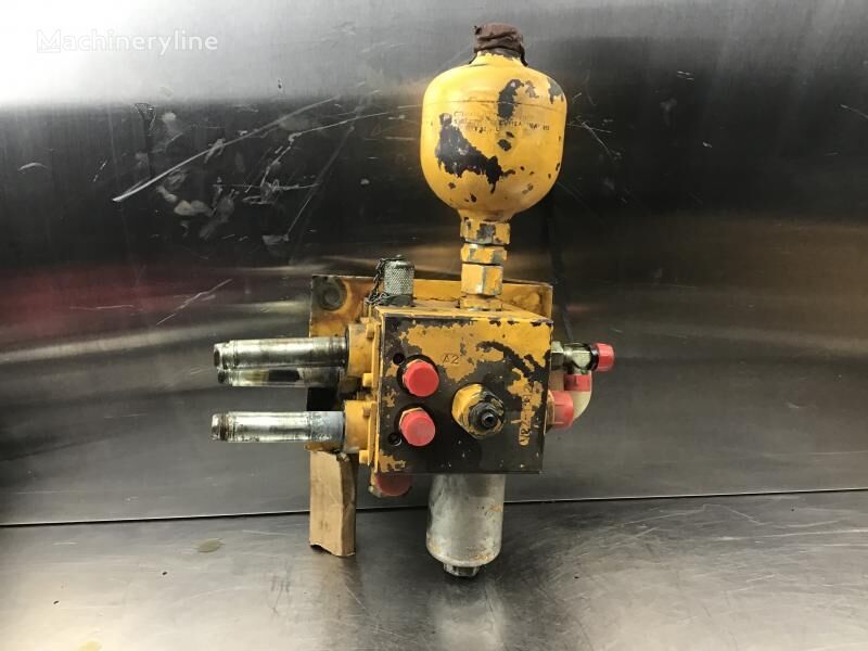 пневмоклапан Liebherr Oil Pilot Valve 5607738 для экскаватора Liebherr A900 Li/A900 ZW/A902 Li/A912 Li/A922 Li/A932 Li/R900 Li/R902 Li/R912 Li/R912 LC/R922 Li/R932 Li/R932 Li T/R942 LI