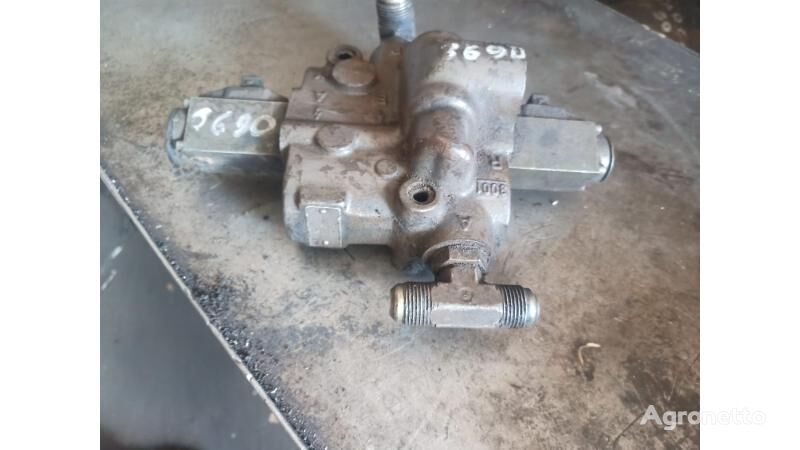 Massey Ferguson pneumatic valve for Valtra 6300 Massey Ferguson  wheel tractor