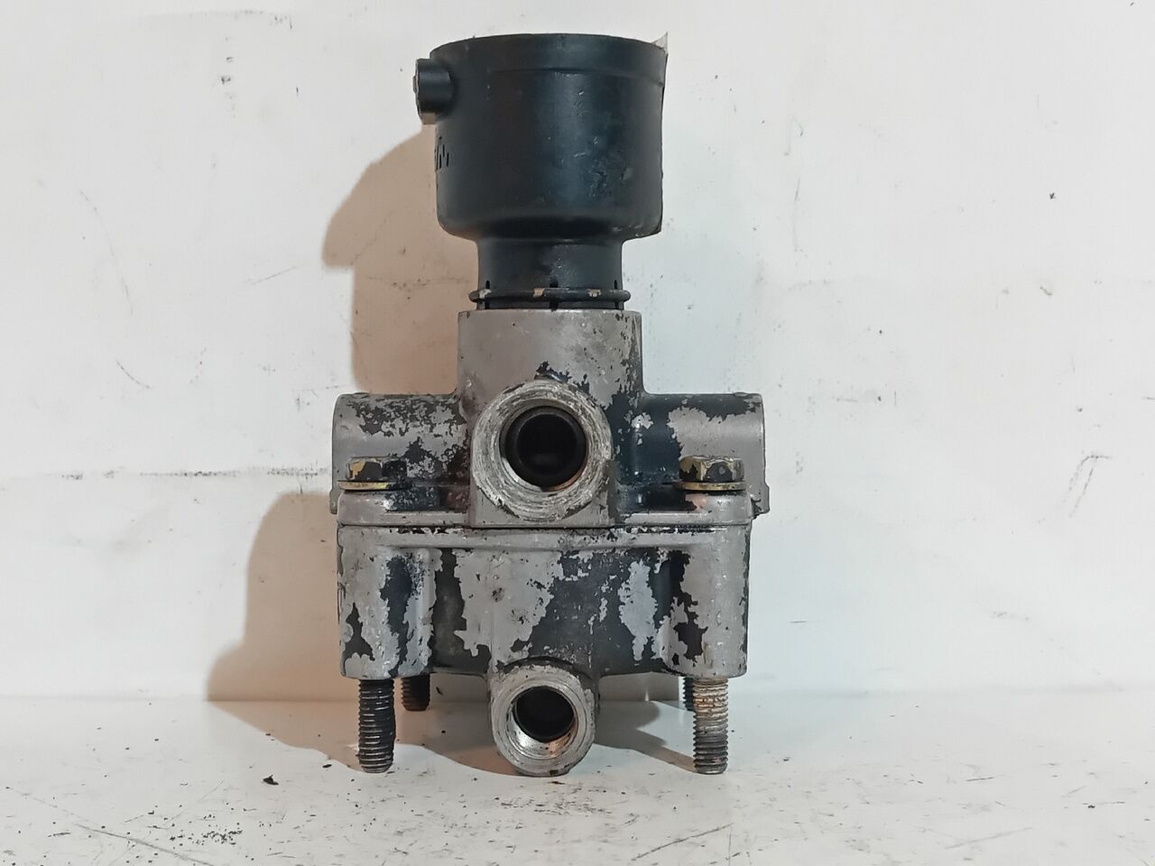 VARIAS MARCAS OUTROS 481026017 pneumatic valve for truck