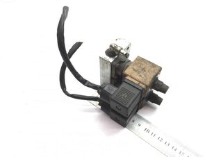 Valvă Solenoid pneumatic valve for Volvo 3098453 481865C2F-17 truck