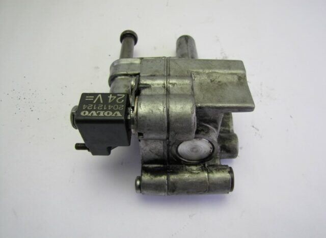 Volvo 20412124 pneumatic valve for Volvo FH12 16  truck