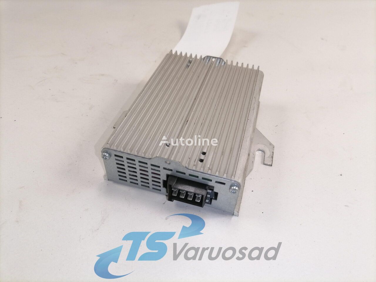 invertor de tensiune Volvo Voltage converter 20724977 pentru cap tractor Volvo FM-300