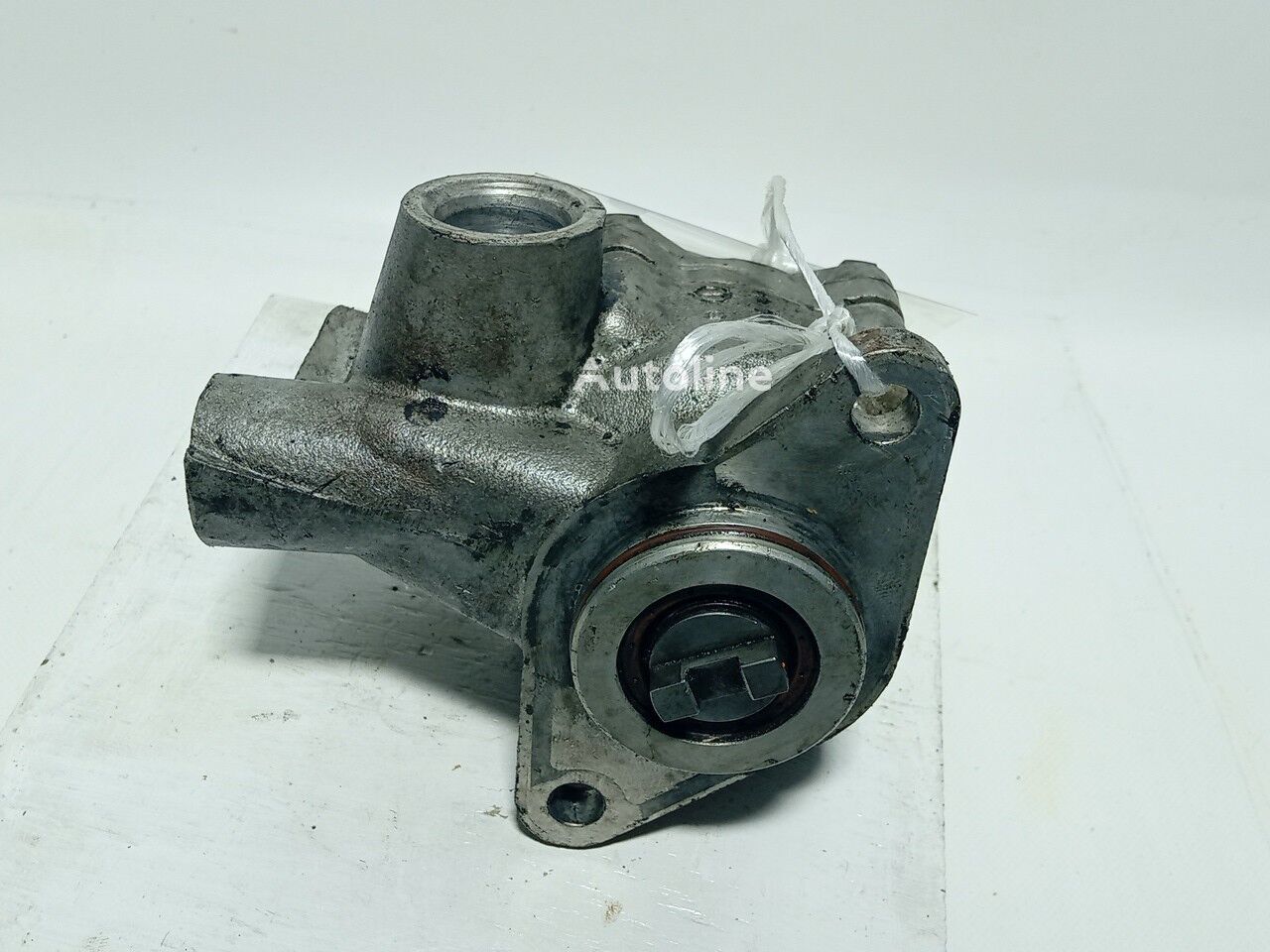 Pompe de direction assistée pour camion IVECO EuroCargo I-III | 91 - 15 à vendre | Autoline SN Pompe de direction assistée pour camion IVECO EuroCargo I-III | 91 - 15 - Autoline