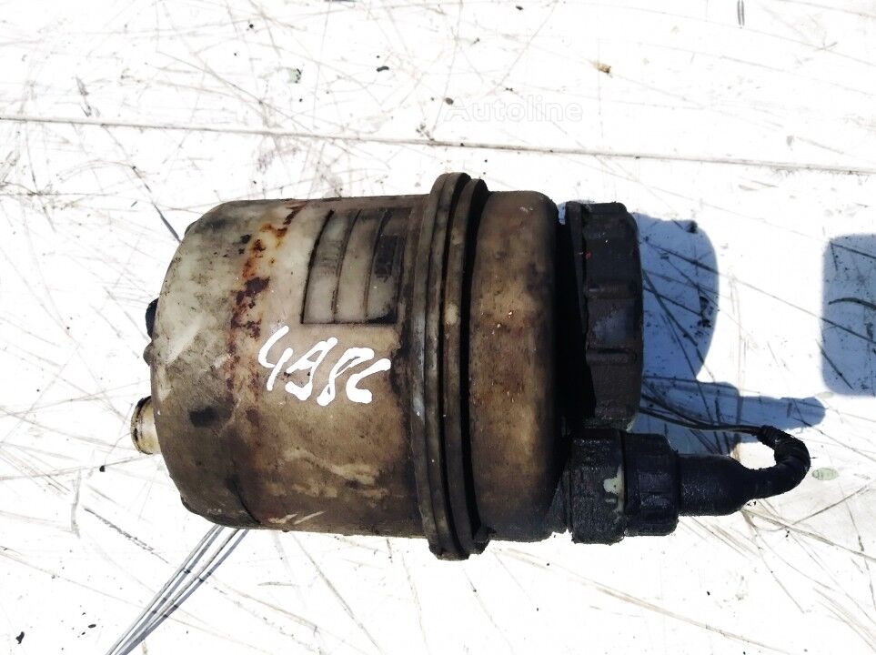 خزان نظام التوجيه المعزز آليا Power Steering Pump Oil Reservoir Tank لـ الشاحنات MAN LE8.180 - Autoline