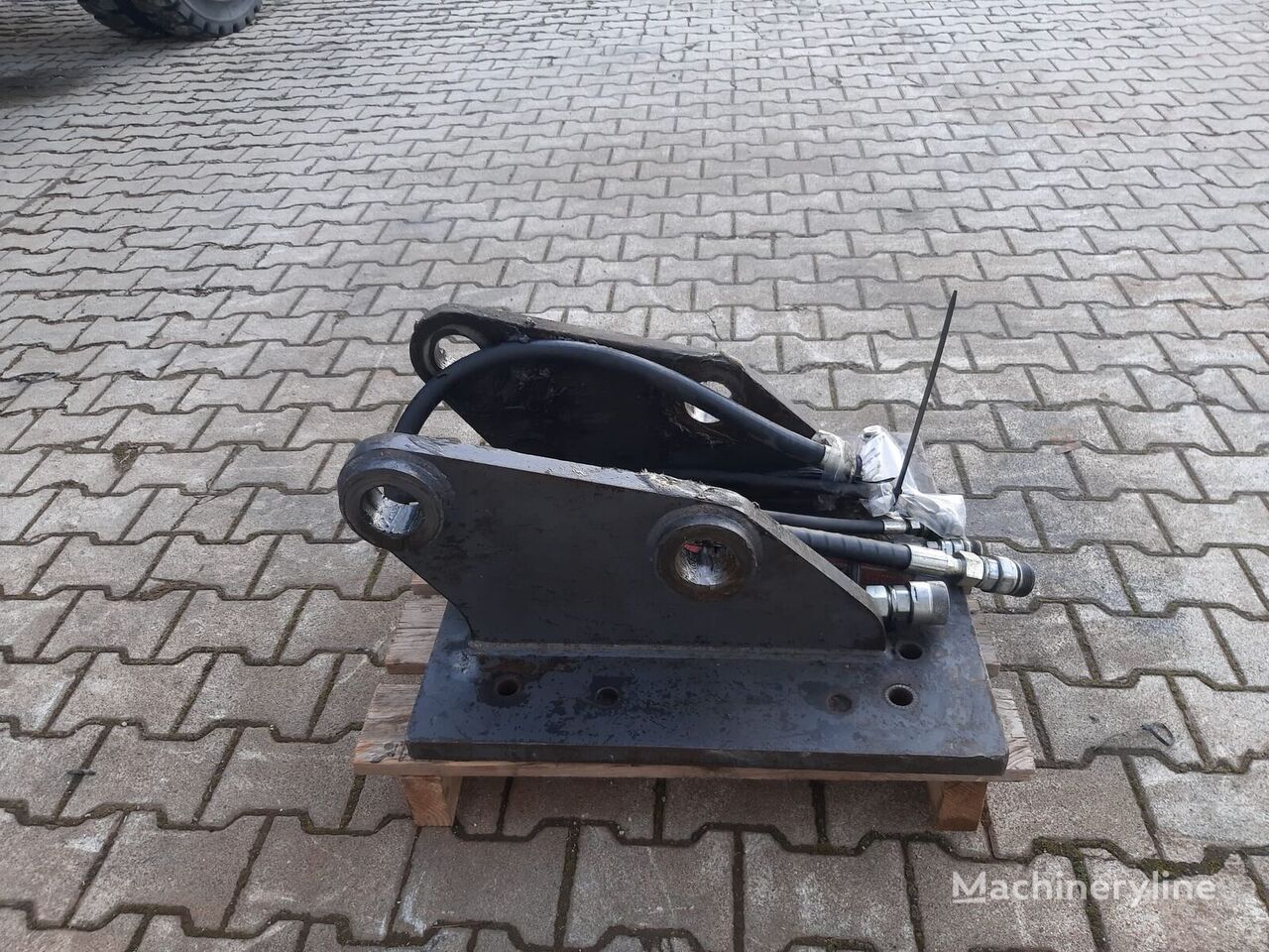 attache rapide Büchler&Geiss, Schraubadapter MHL320-350 pour excavateur