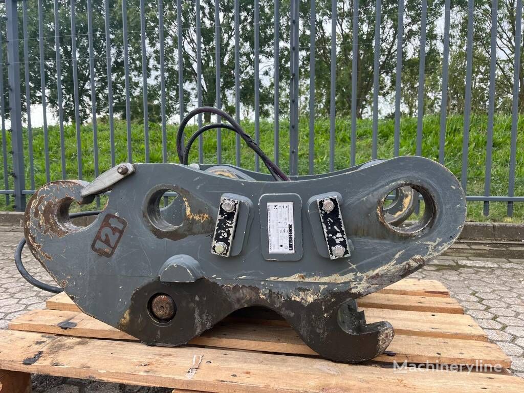 Liebherr CAT CB - SWA48 quick coupler