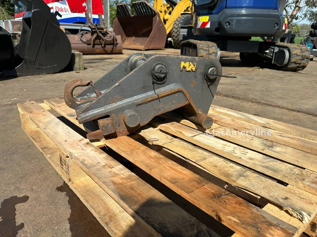 Квик-каплер Matt Nielen CW10 hydraulic quick hitch - Machineryline