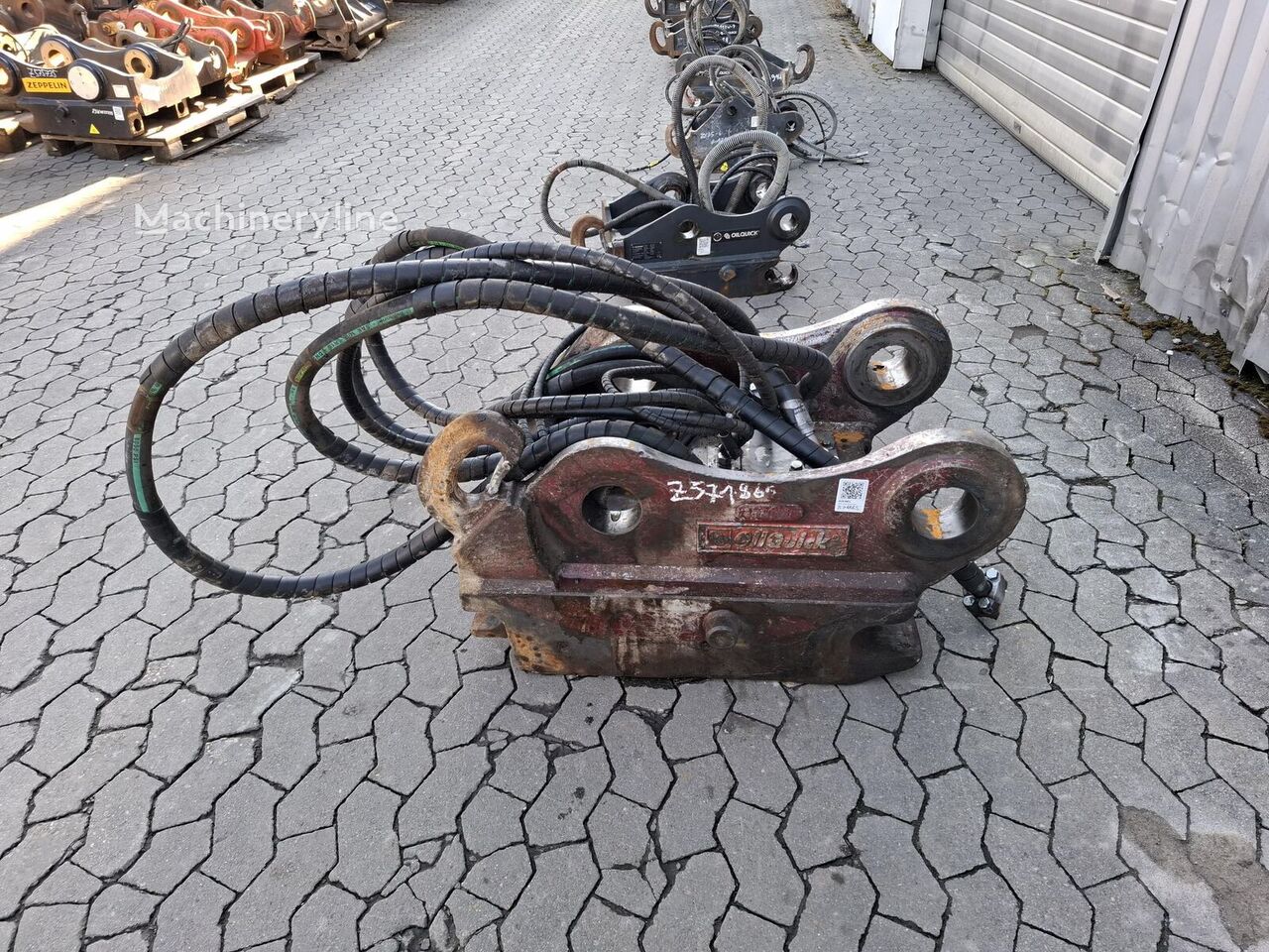 OilQuick OQ90 snabbfäste till Hitachi ZX490-ZX530 grävmaskin - Machineryline