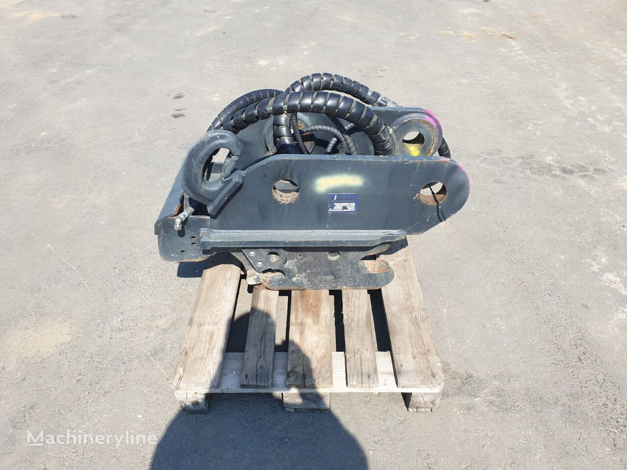 Winkelbauer XL Schnellwechsler für Bagger kaufen | Machineryline AT Winkelbauer XL Schnellwechsler für Bagger - Machineryline
