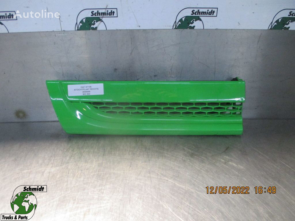 calandre DAF 2050649 // 2050648 // 1825876 GRILL DELEN XF 450 EURO 6 pour camion