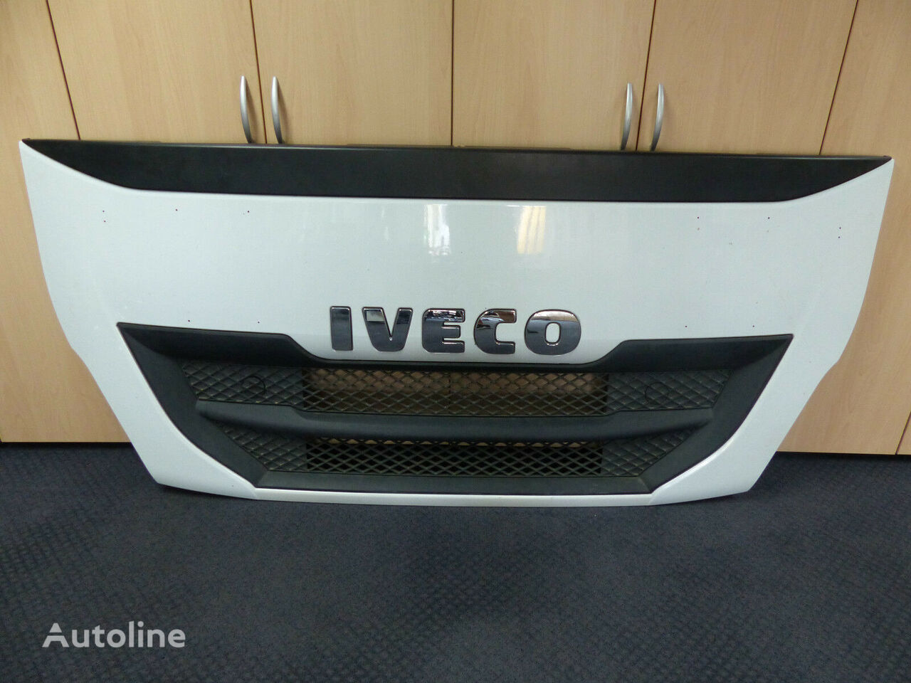 Решетка радиатора IVECO Frontklappe 5801546913 для грузовика IVECO Stralis HI-WAY - Autoline