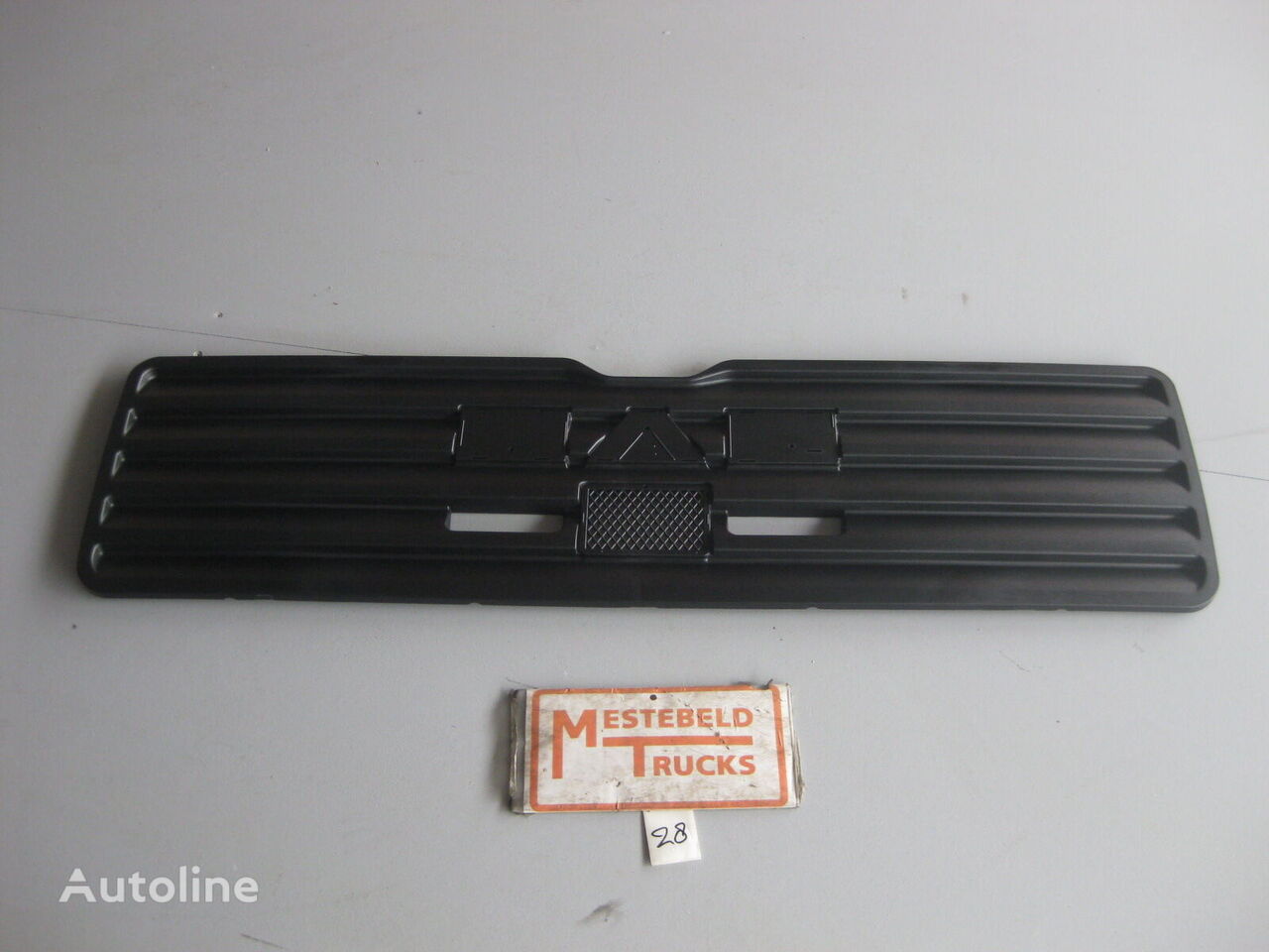 MAN Opvulstuk grille radiator grille for MAN TGA XL-XXL truck